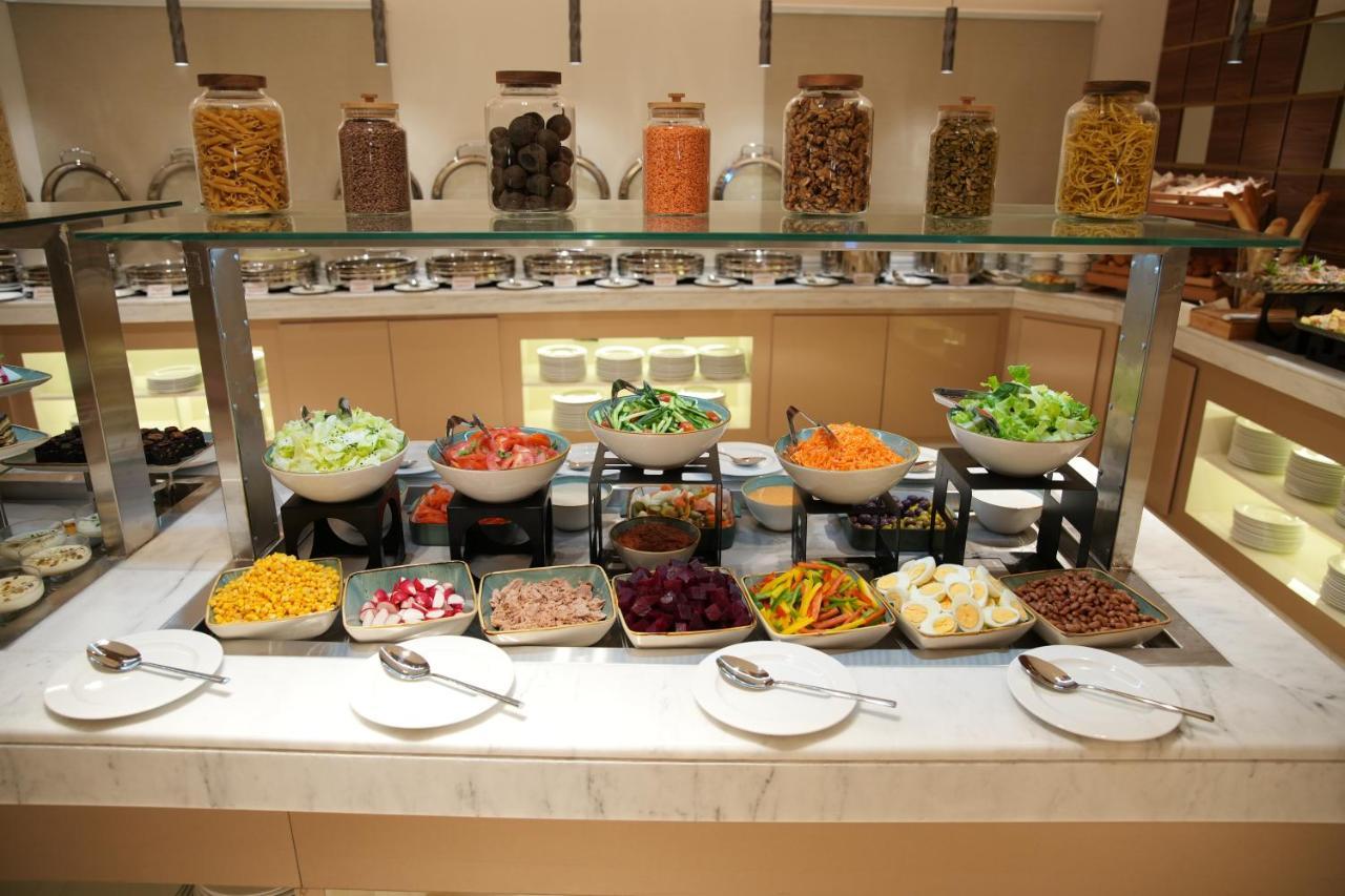Royal Mansoura Residence Hotel Doha Bagian luar foto