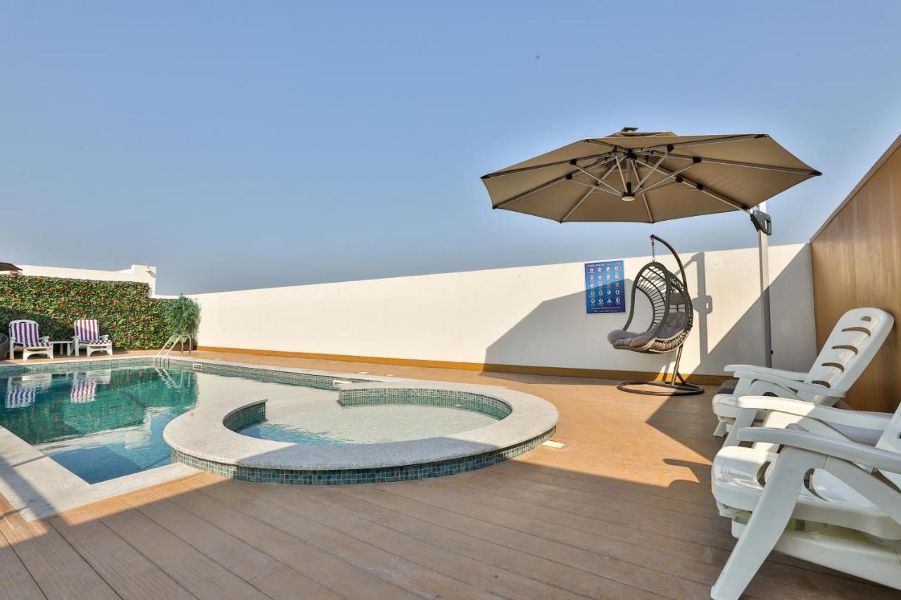 Royal Mansoura Residence Hotel Doha Bagian luar foto